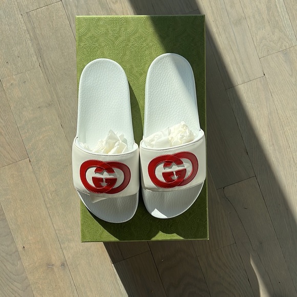 Gucci White & Res Leather men’s size 6 sandals *NIB* - Picture 2 of 5